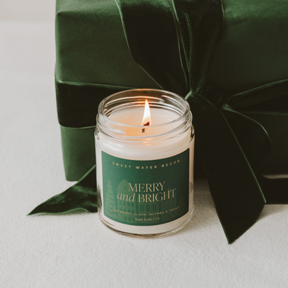 *NEW* Merry & Bright 9 oz Soy Candle - Christmas Decor